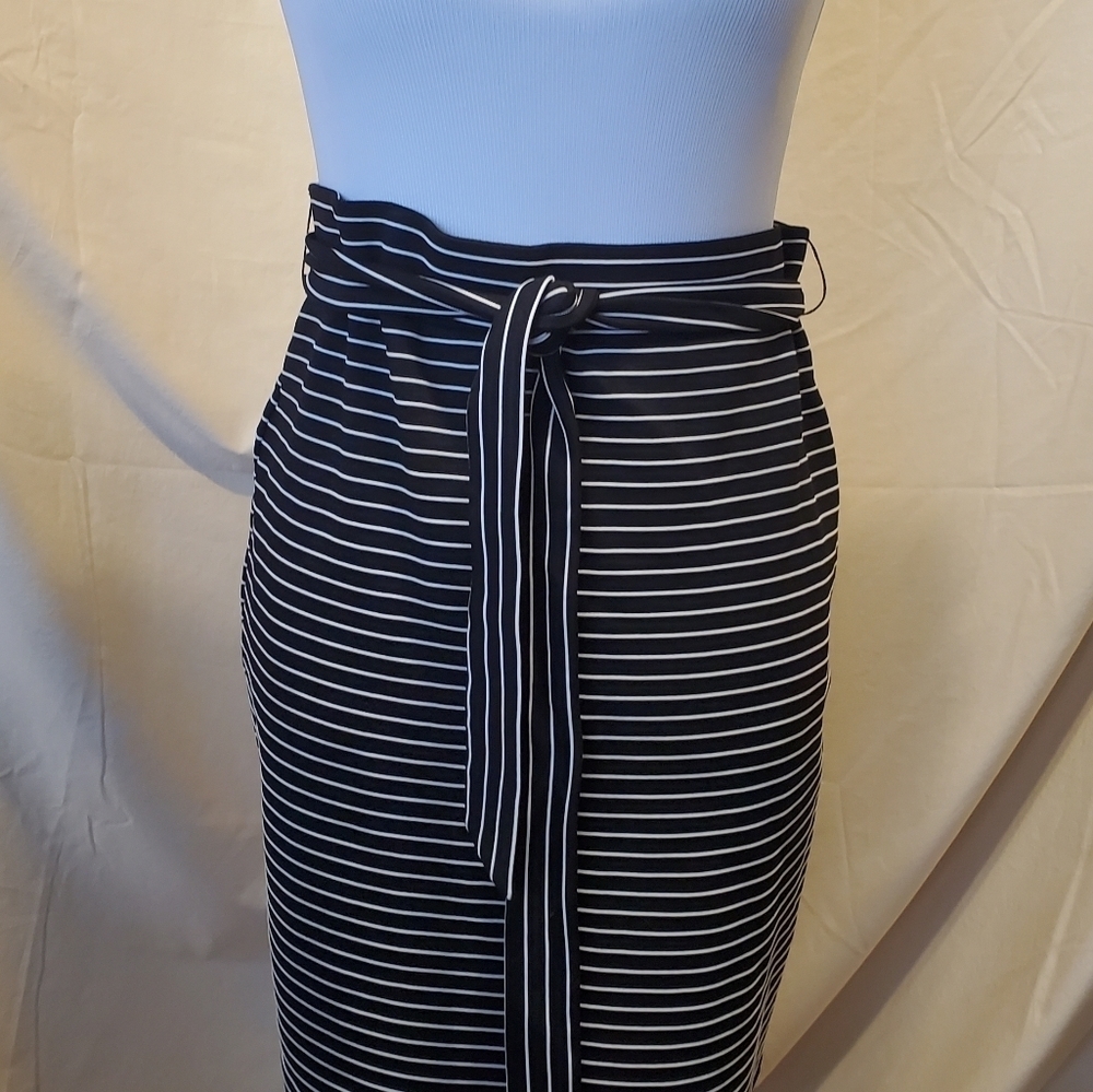 Loft Black and White Stripe Skirt w/Front Tie SZ M